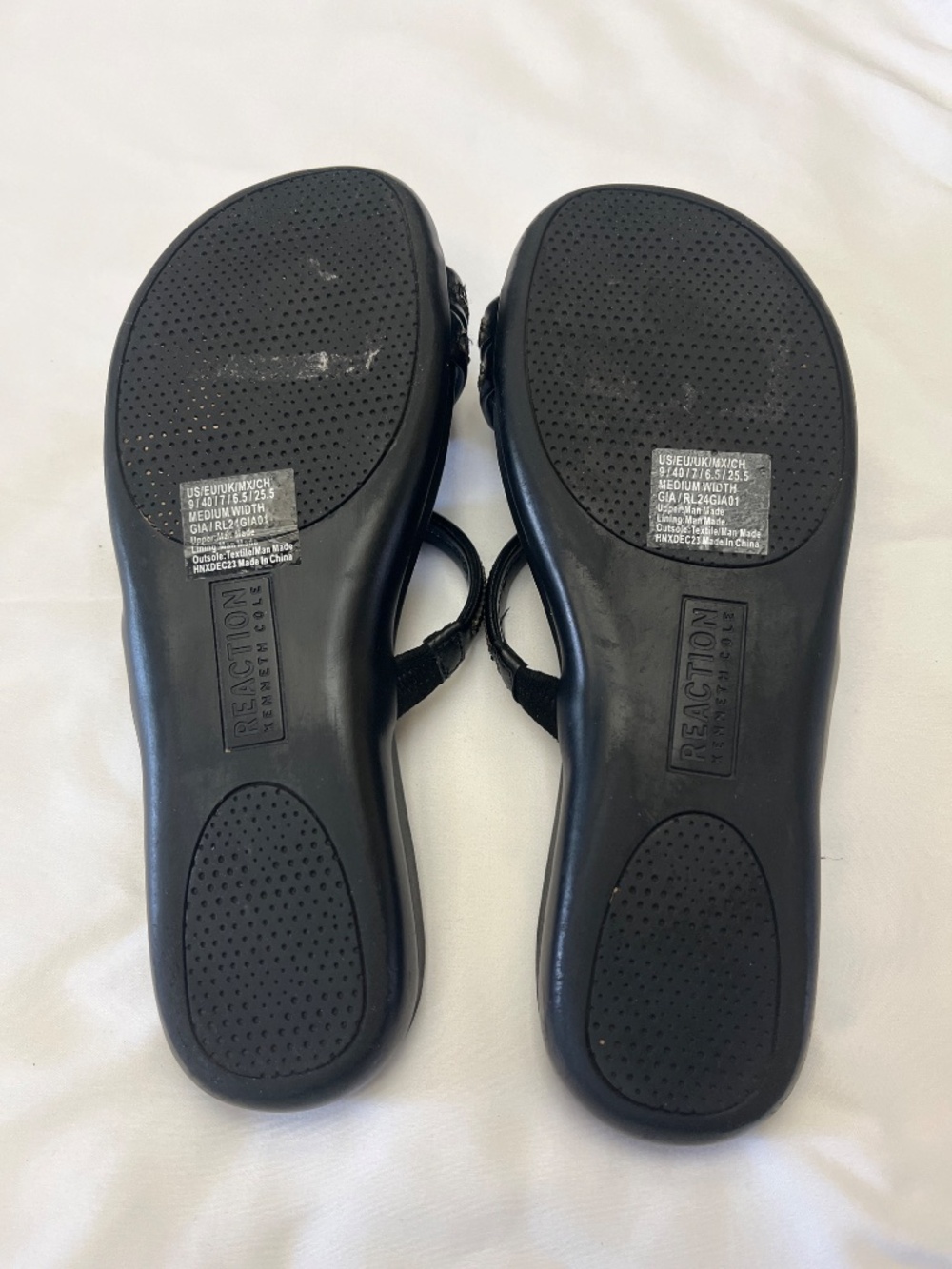 Like New Kenneth Cole Gia Sandal. Sz. 9 M. - Picture 8 of 12